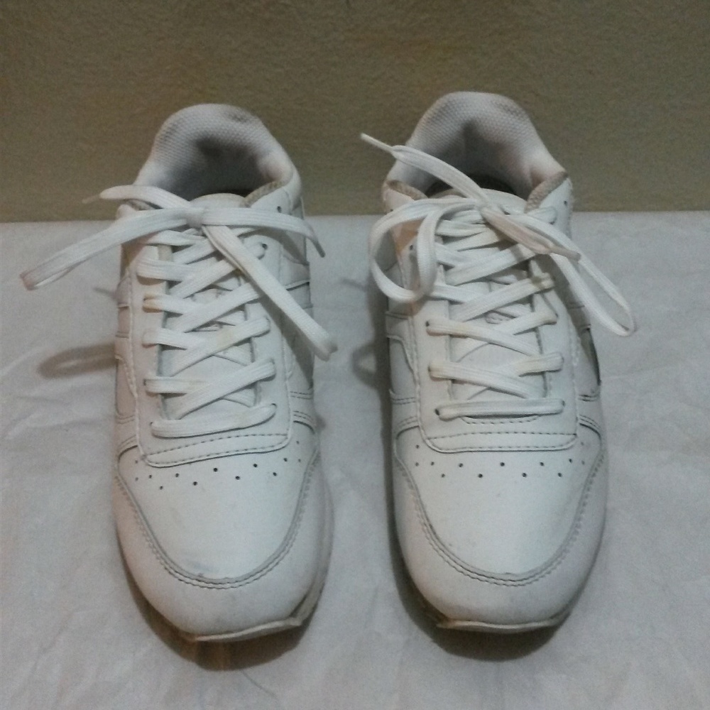 Cross Trekkers Sneakers